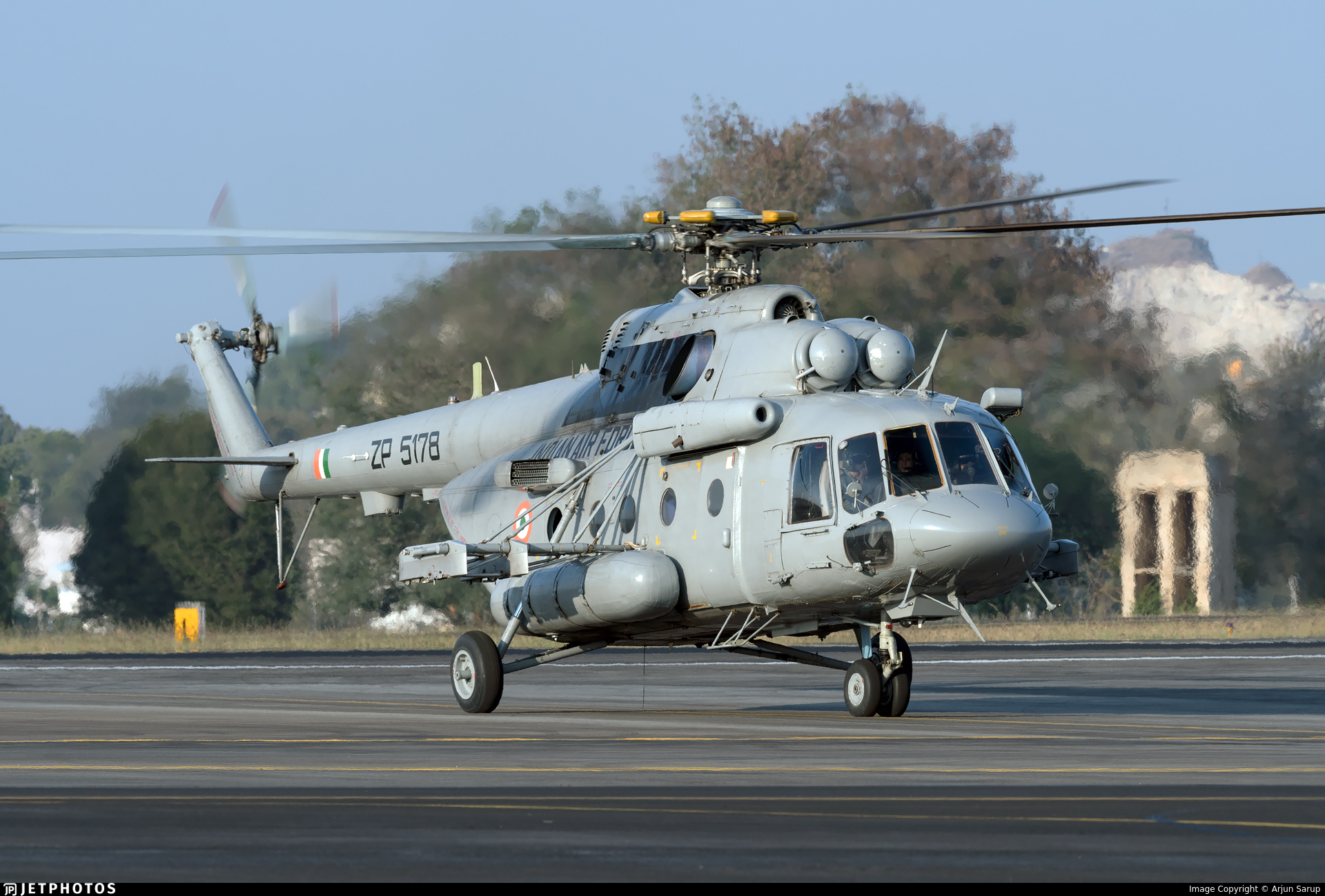 mi17